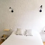 Brit Hotel Dijon Centre Gare Ντιζόν