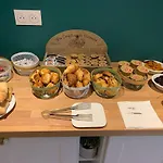Brit Centre Gare מלון 2*
