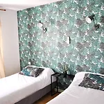 Hotel Hôtel Le Thurot- Dijon Centre ville Gare 2*