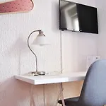Hôtel Le Thurot- Dijon Centre ville Gare Hotel 2*