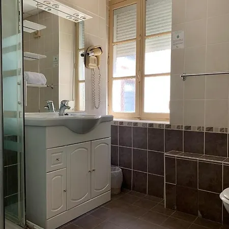 Le Thurot- Centre Gare 2*