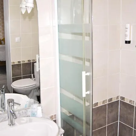 Le Thurot- Centre Gare 2* Дижон