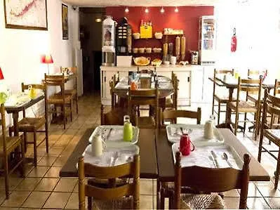 Brit Centre Gare מלון 2*