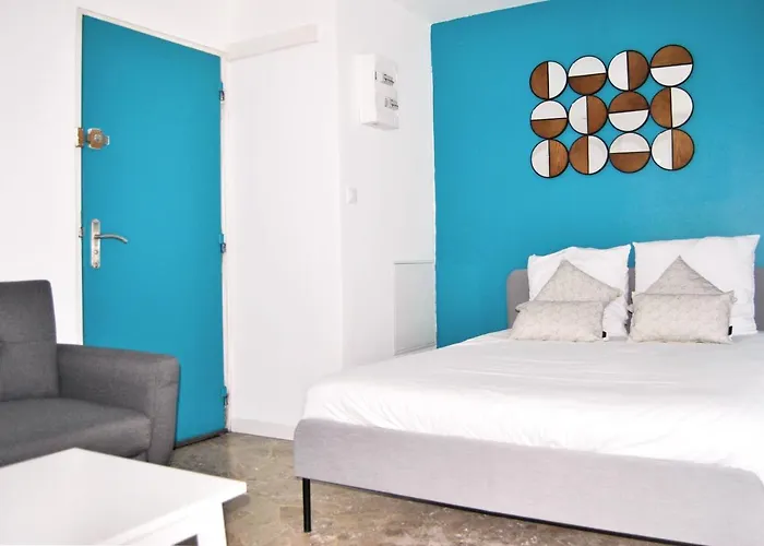 Hotel Le Thurot- Centre Gare Dijon