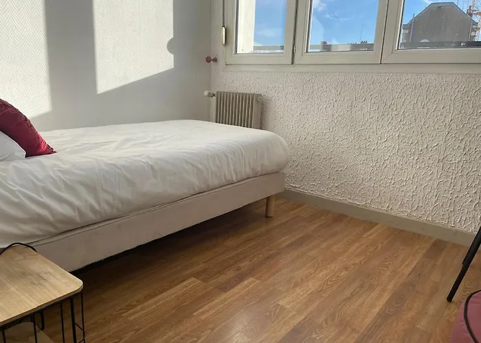 Hotel Le Thurot- Centre Gare 2*