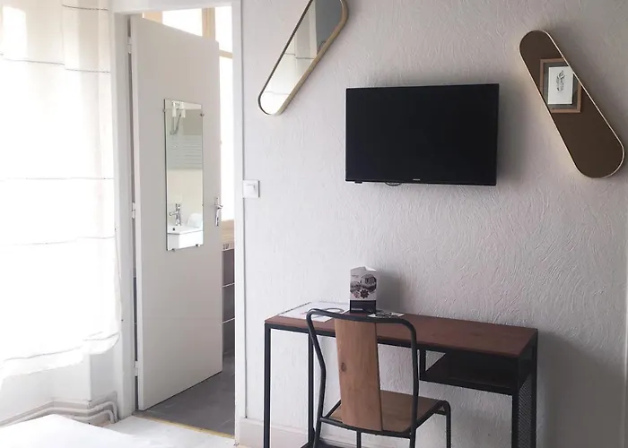 Hotel Le Thurot- Centre Gare 2*