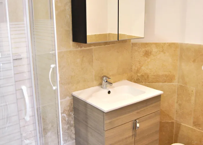 Le Thurot- Centre Gare 2* Dijon